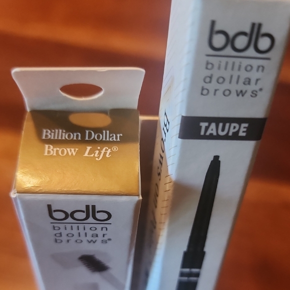 Tan Skincare Collection. - Picture 3 of 9